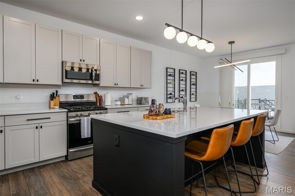 Streets Of Caledonia #4 - Residential