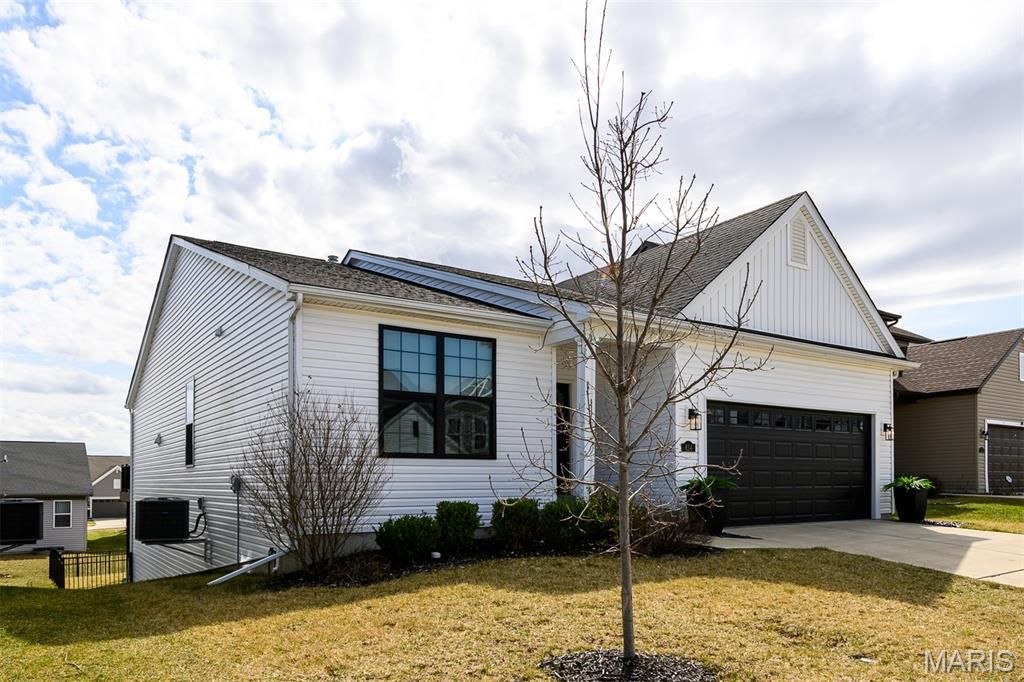 Photo of 614 Highland Prairie Drive, OFallon, MO 63368 (MLS # 26013514)
