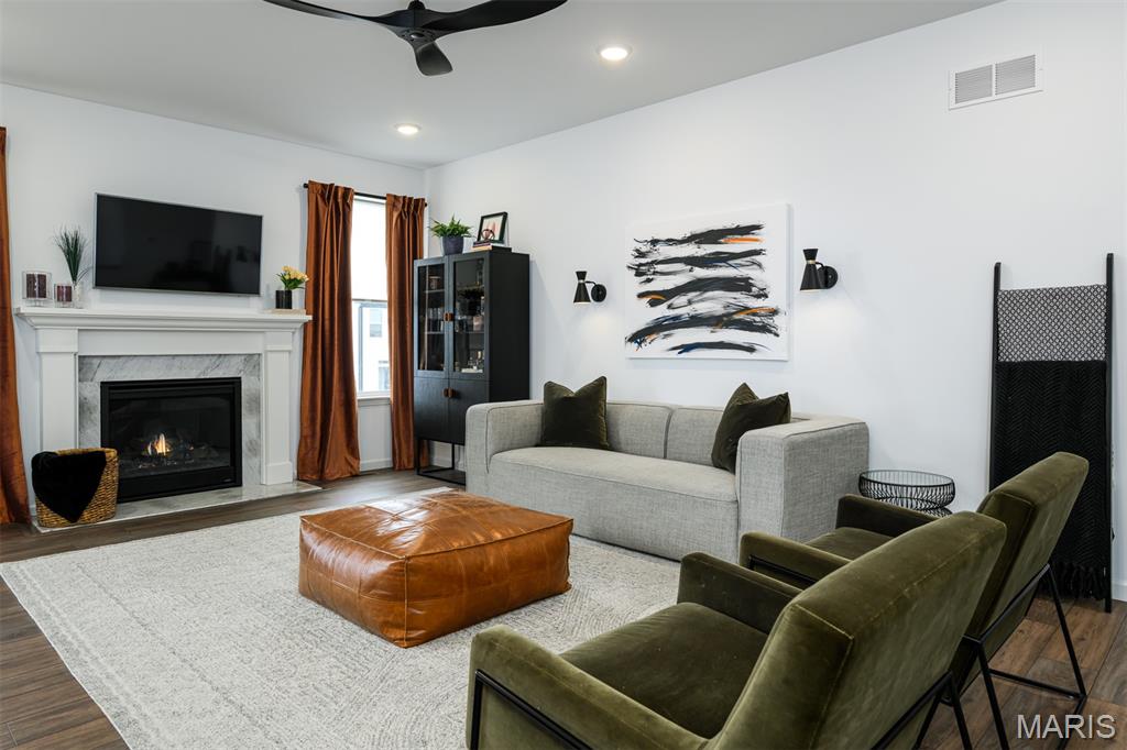 Streets Of Caledonia #4 - Residential