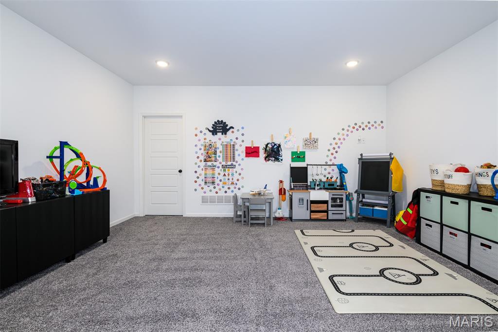 Streets Of Caledonia #4 - Residential