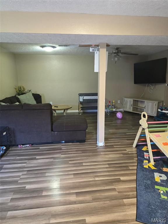 Seventh Add Country Oaks - Residential