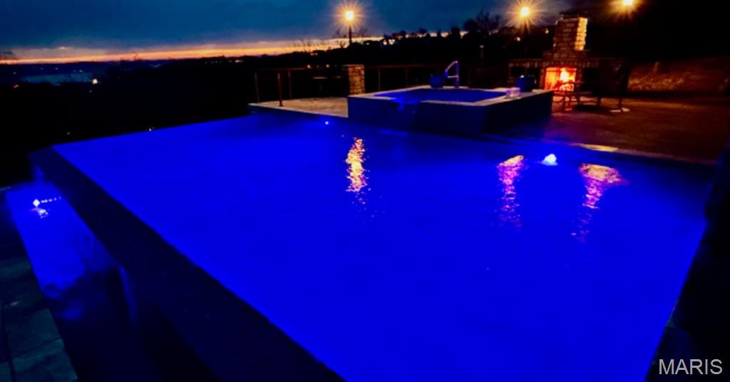 Emerald Pointe - Residential