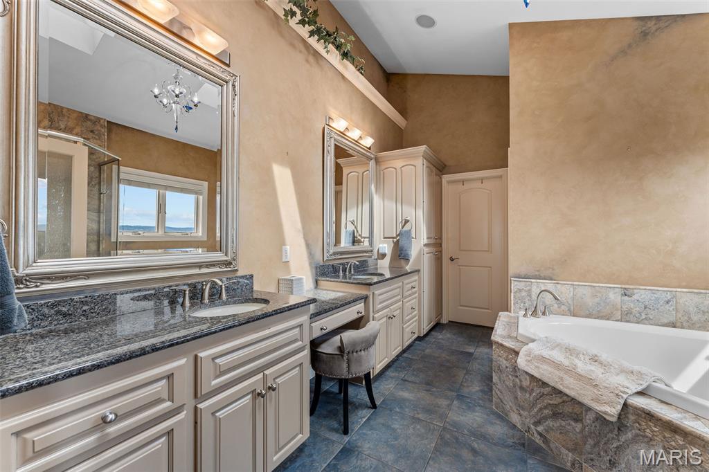 Emerald Pointe - Residential