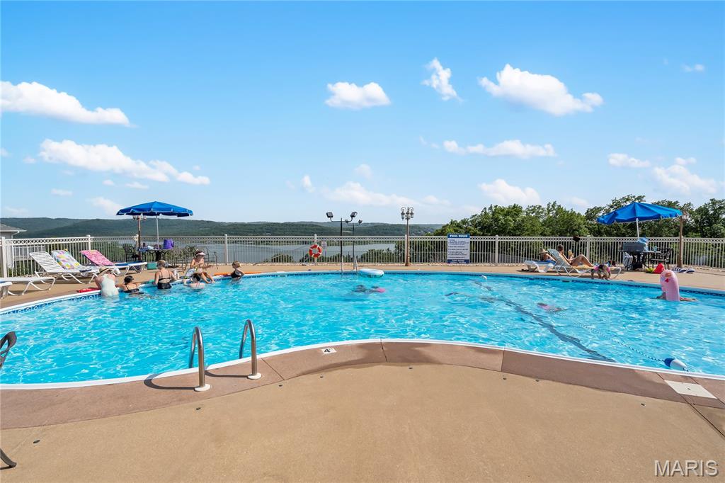 Emerald Pointe - Residential