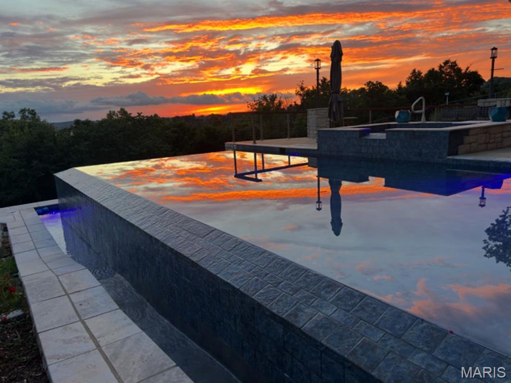 Emerald Pointe - Residential