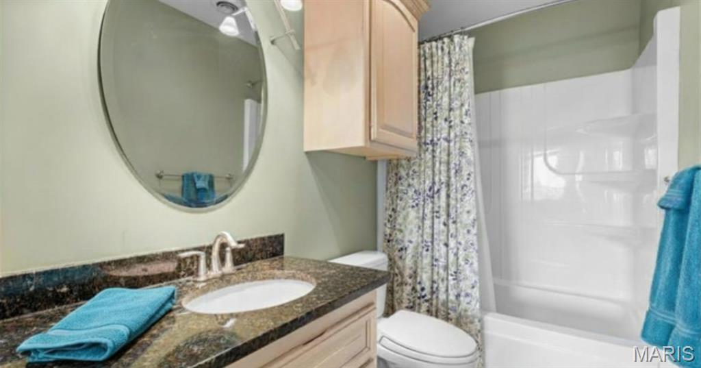 Emerald Pointe - Residential