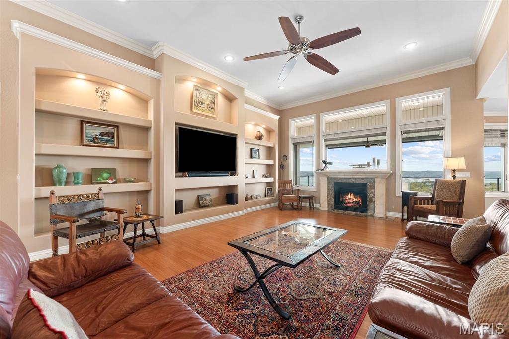 Emerald Pointe - Residential