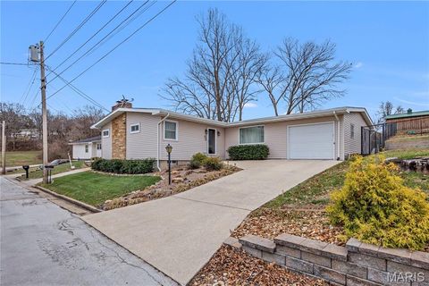 Photo of 128 E 11th Street, Hermann, MO 65041 (MLS # 25082230)