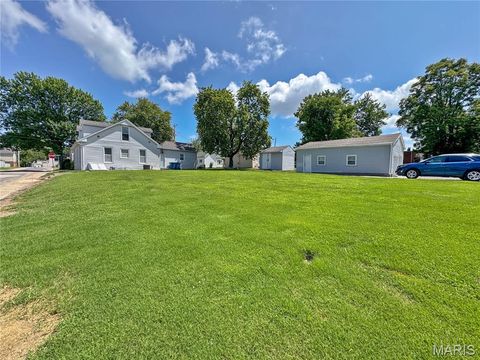 Photo of 118 W Center Street, Troy, IL 62294 (MLS # 26046423)