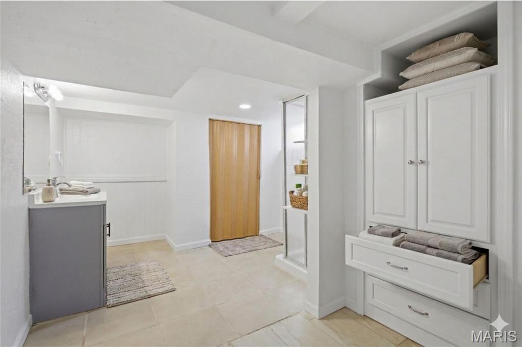 Midland View - Residential