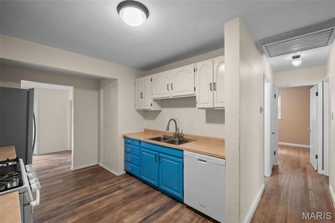 Tiny photo for 460 Ridge Avenue, Webster Groves, MO 63119 (MLS # 26042125)