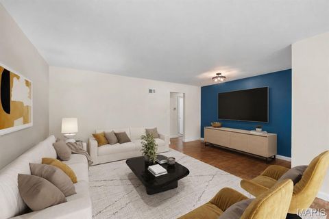 Tiny photo for 460 Ridge Avenue, Webster Groves, MO 63119 (MLS # 26042125)