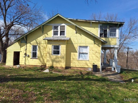 Tiny photo for 215 Division Street, Hannibal, MO 63401 (MLS # 26046928)