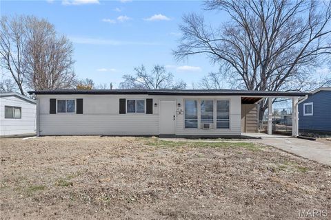 1710 Kay Drive Florissant MO 63031