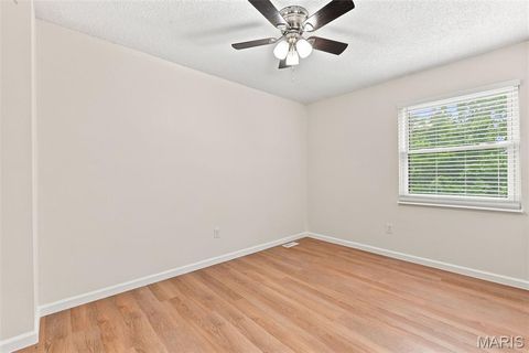 Tiny photo for 13322 Hiddendale Lane, Ballwin, MO 63021 (MLS # 26046366)