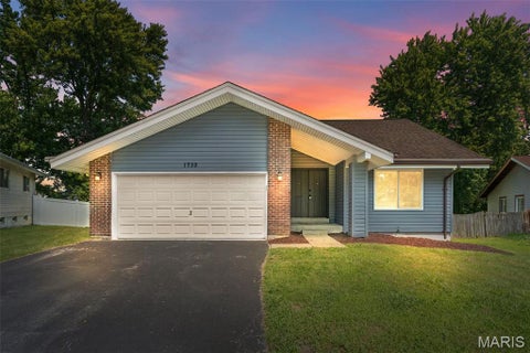 Photo of 1732 Rudelle Drive, Florissant, MO 63031 (MLS # 26048866)