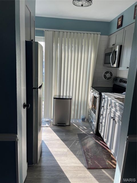 Tiny photo for 7916 Camelot Lane #4, Crestwood, MO 63123 (MLS # 26018926)