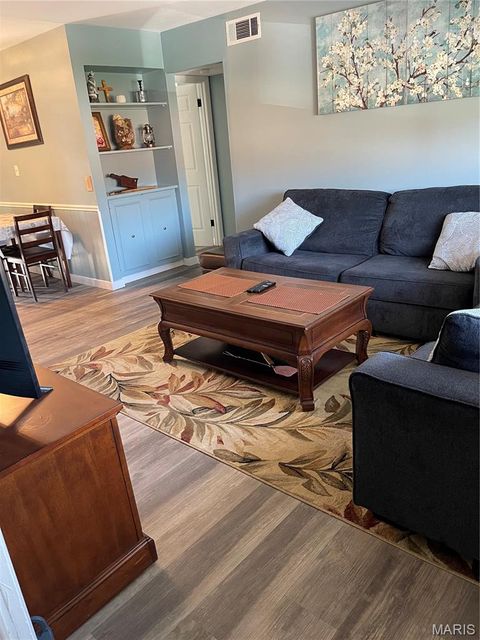 Tiny photo for 7916 Camelot Lane #4, Crestwood, MO 63123 (MLS # 26018926)