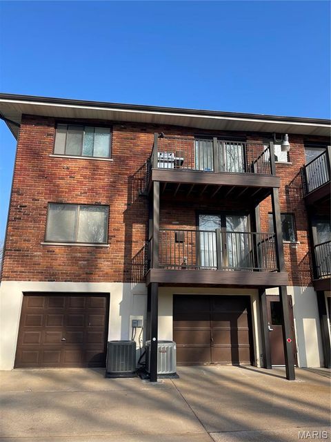 Tiny photo for 7916 Camelot Lane #4, Crestwood, MO 63123 (MLS # 26018926)