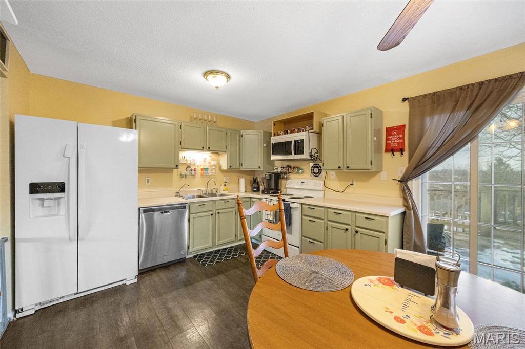 Country Wood Estates 03 - Residential