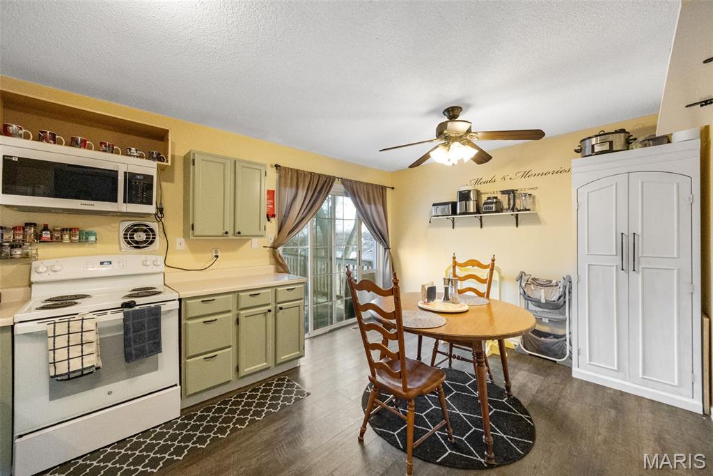 Country Wood Estates 03 - Residential