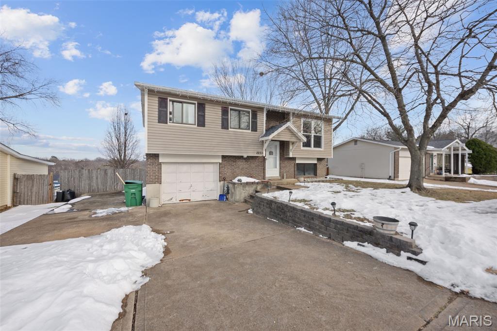 2233 Country Forest Drive