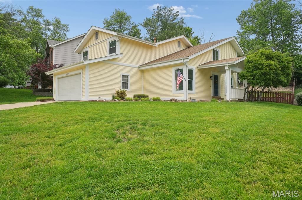 Photo of 2517 Maple Crossing Drive, Wildwood, MO 63011 (MLS # 26028487)