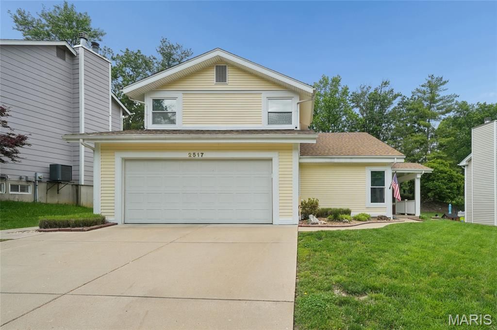 Photo of 2517 Maple Crossing Drive, Wildwood, MO 63011 (MLS # 26028487)