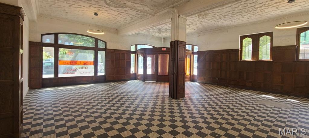 DeBalivierePlace - Commercial Lease