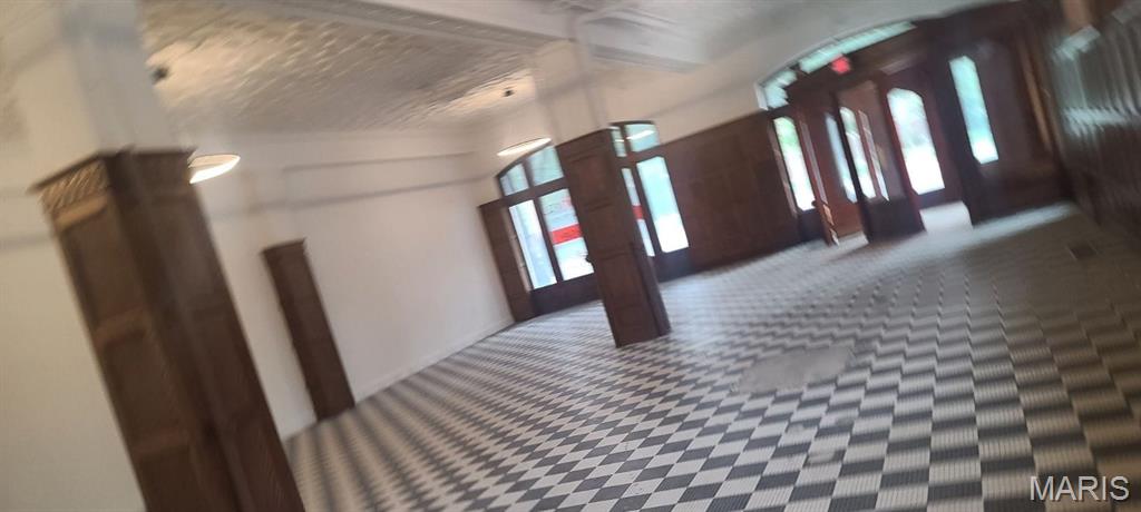 DeBalivierePlace - Commercial Lease