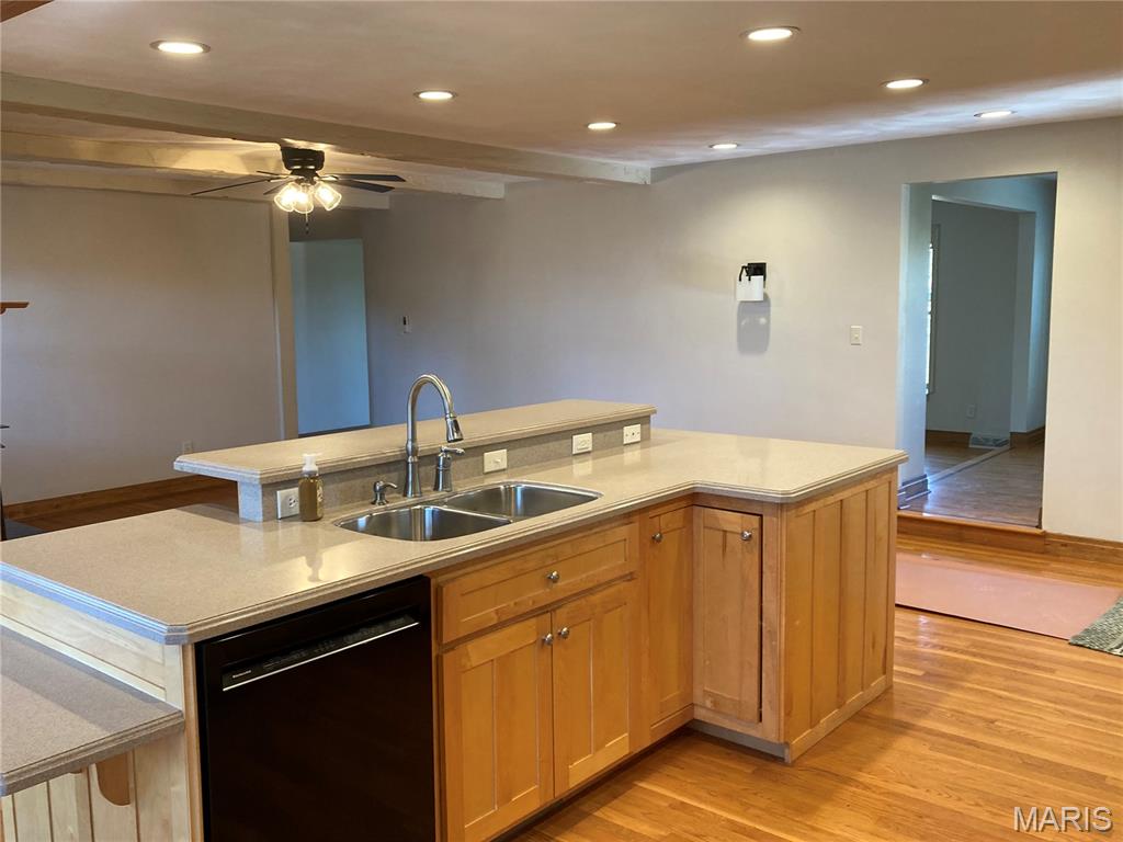 4561 State Highway W