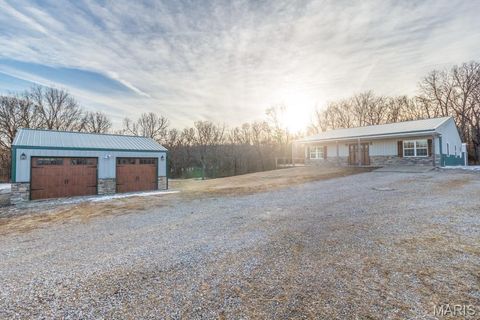 27327 HARRILL Lane Lebanon MO 65536