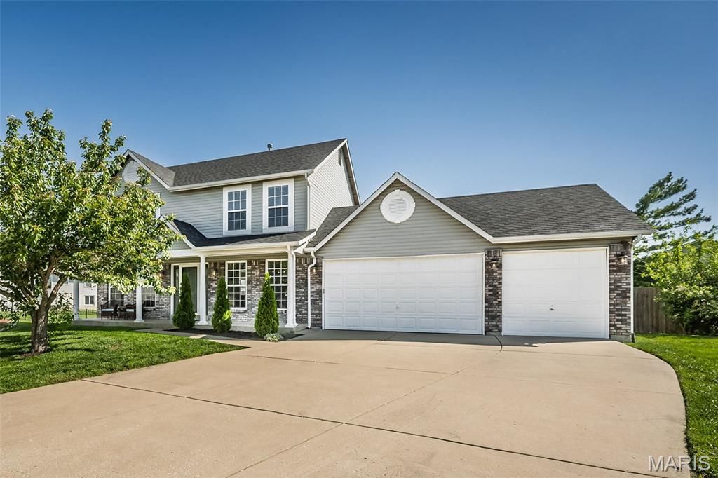 Photo of 19 Briarmist Court, OFallon, MO 63366 (MLS # 26021144)