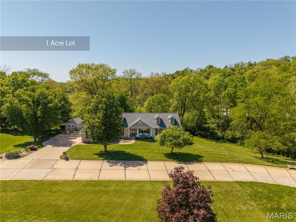 Photo of 6803 Autumn Cove, Byrnes Mill, MO 63051 (MLS # 26024145)