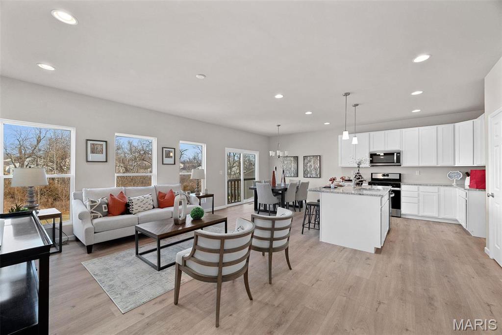 1 Savoy @ Walnut Hollow