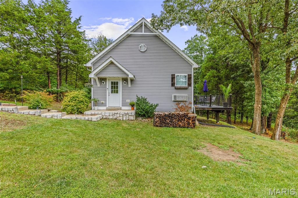 1704 Drake Lane