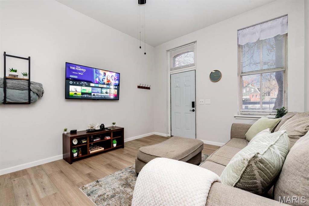 City/St Louis - Residential Income