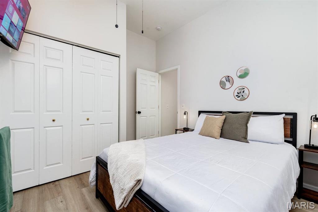 City/St Louis - Residential Income