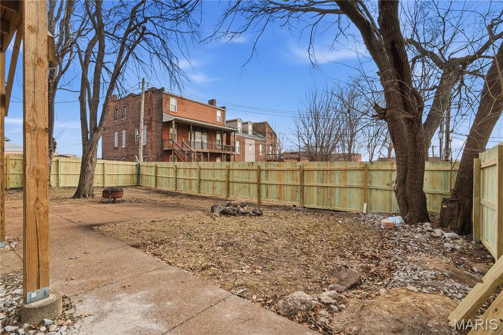 City/St Louis - Residential Income