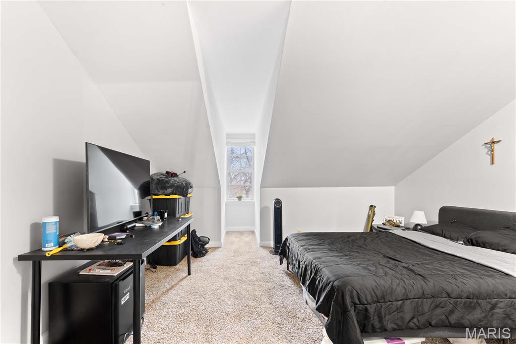 City/St Louis - Residential Income