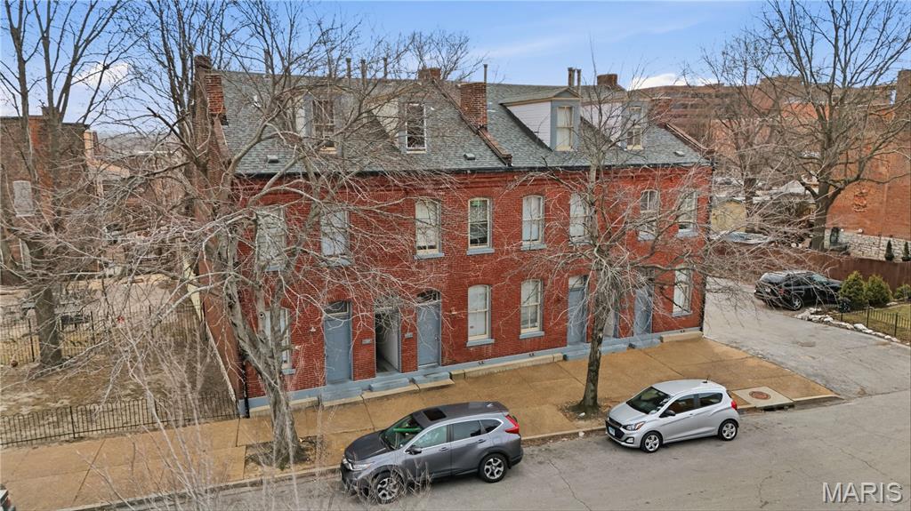 City/St Louis - Residential Income