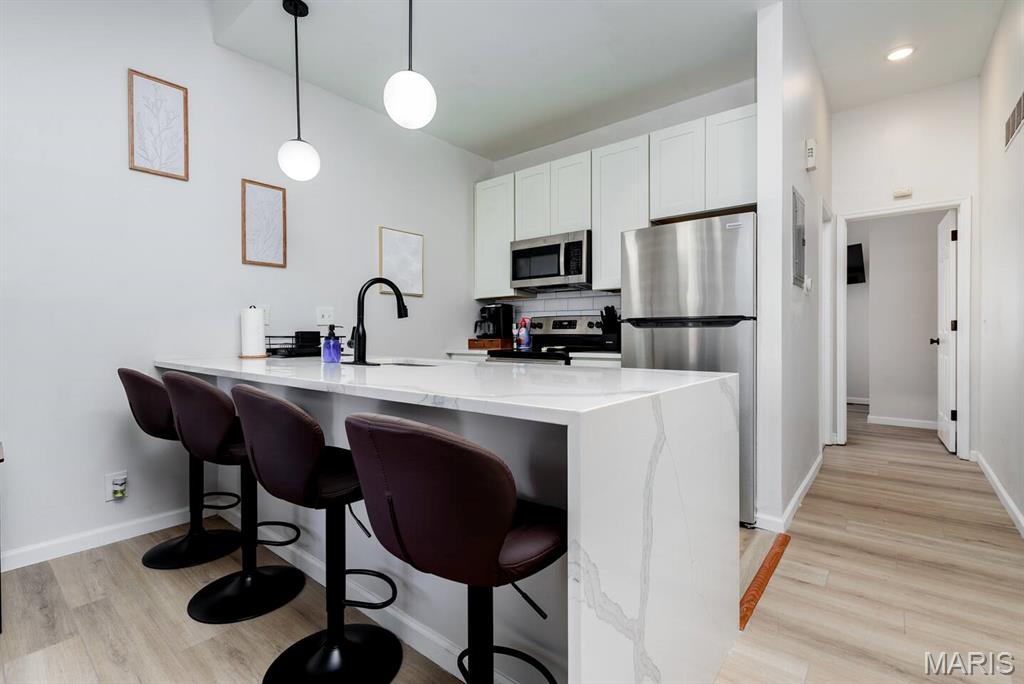 City/St Louis - Residential Income