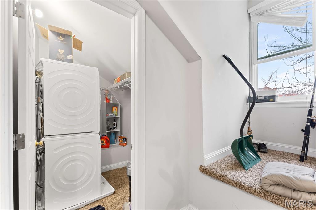 City/St Louis - Residential Income