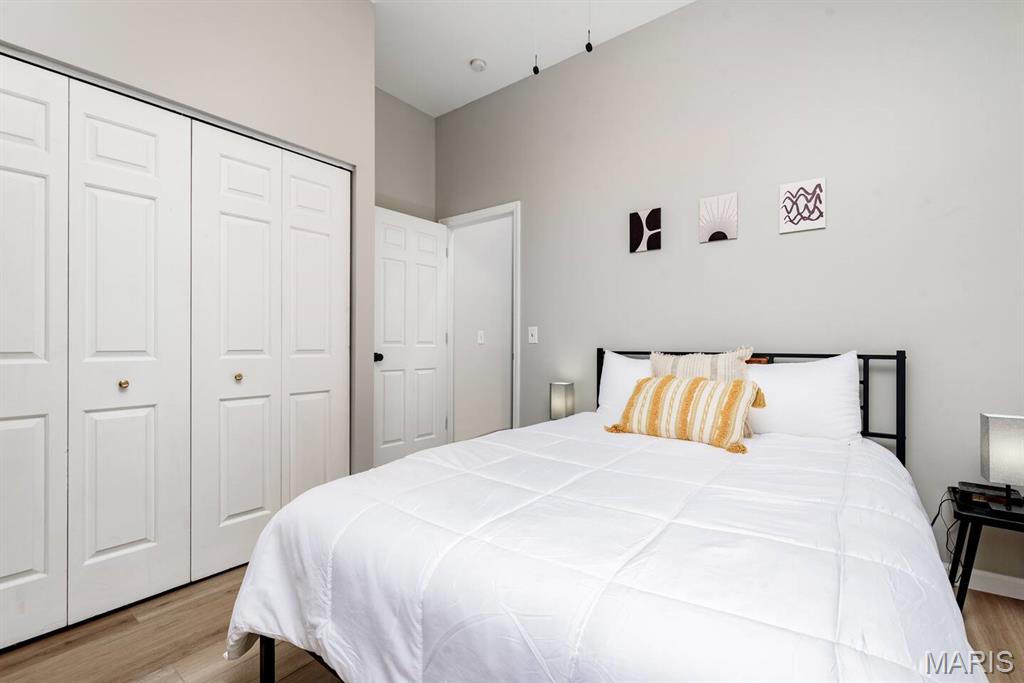 City/St Louis - Residential Income