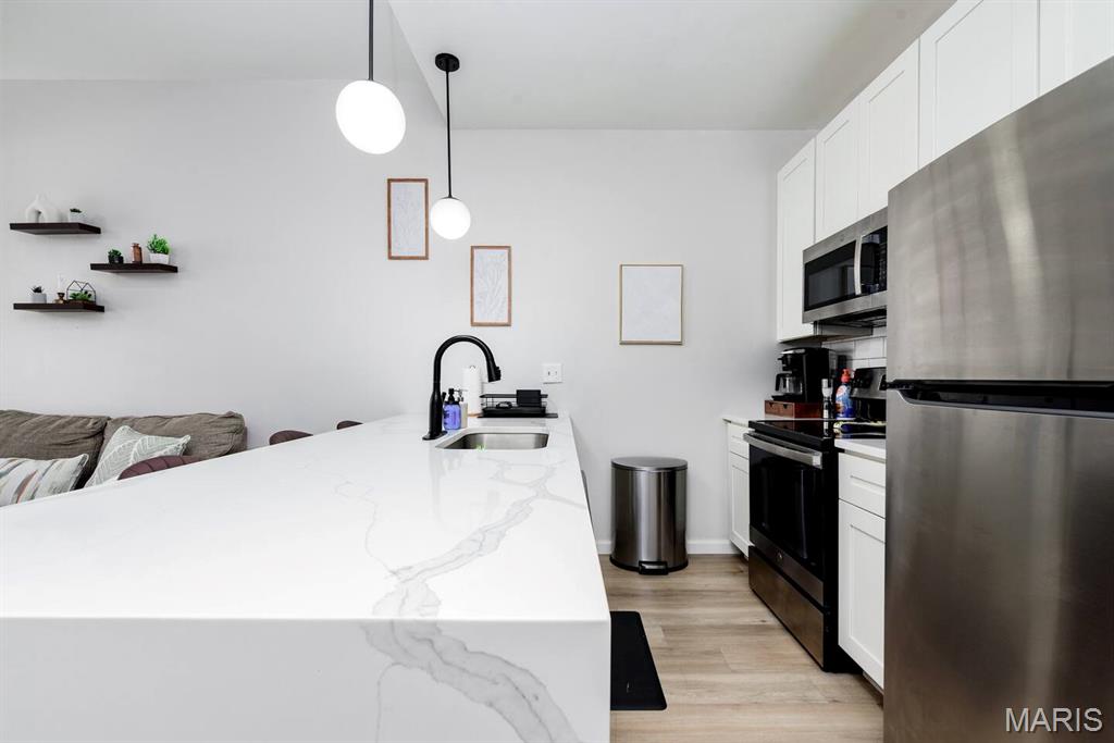 City/St Louis - Residential Income