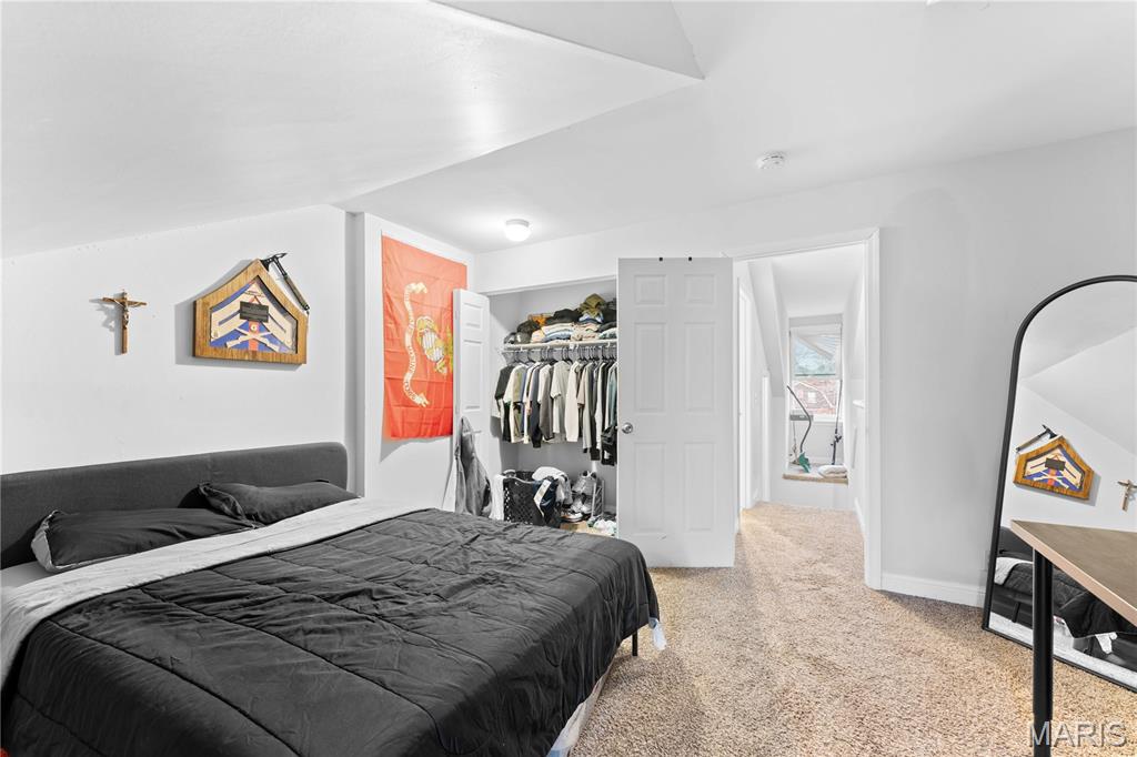 City/St Louis - Residential Income