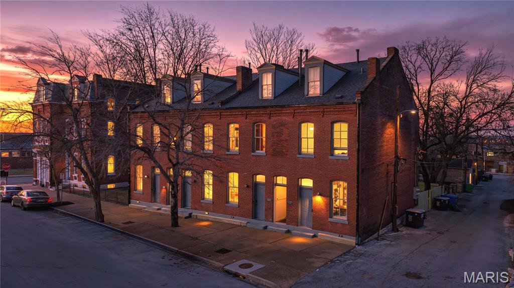 City/St Louis - Residential Income