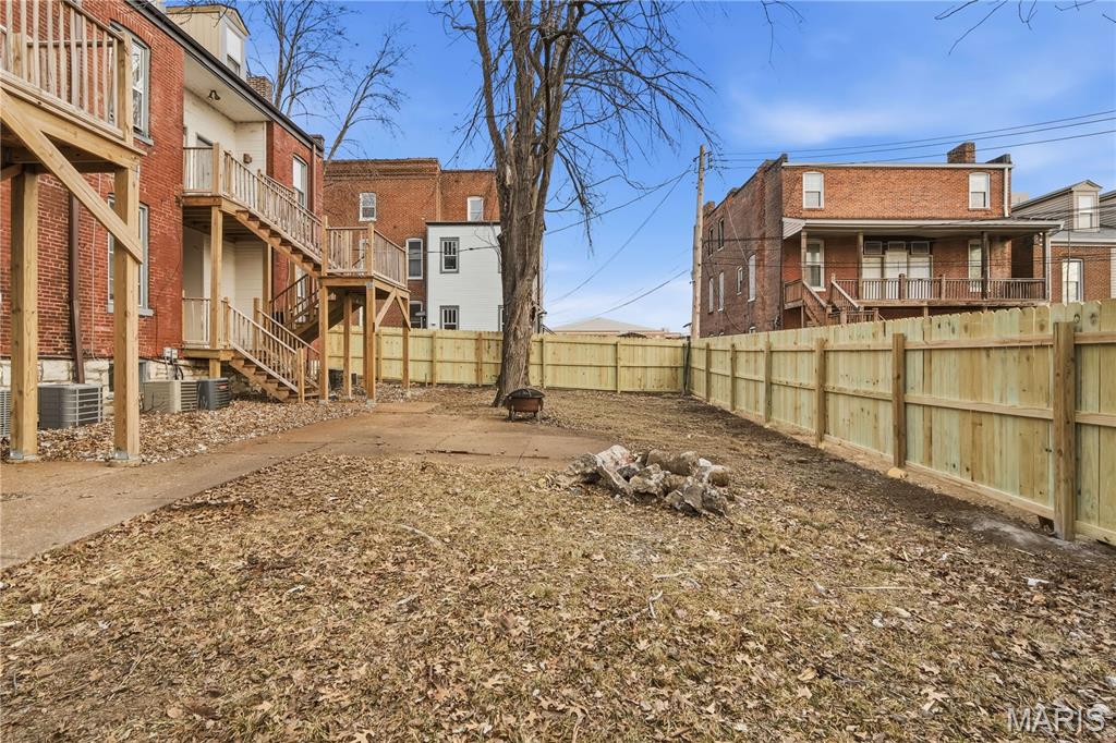 City/St Louis - Residential Income