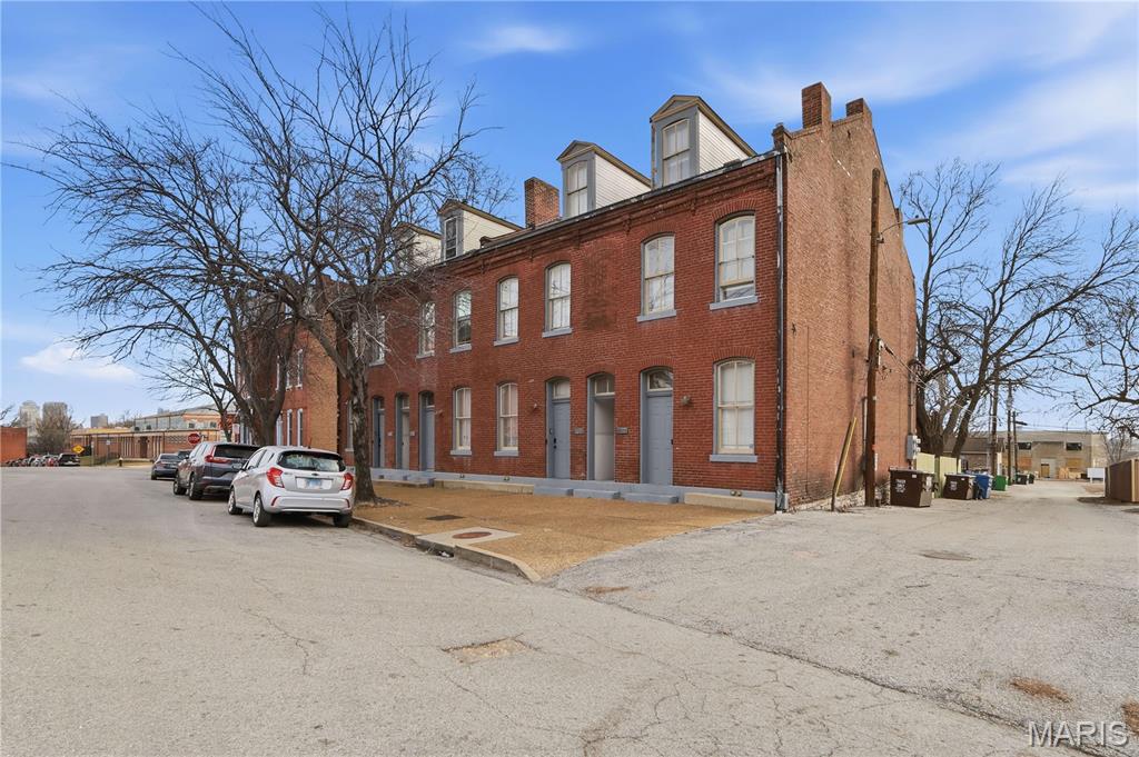 City/St Louis - Residential Income