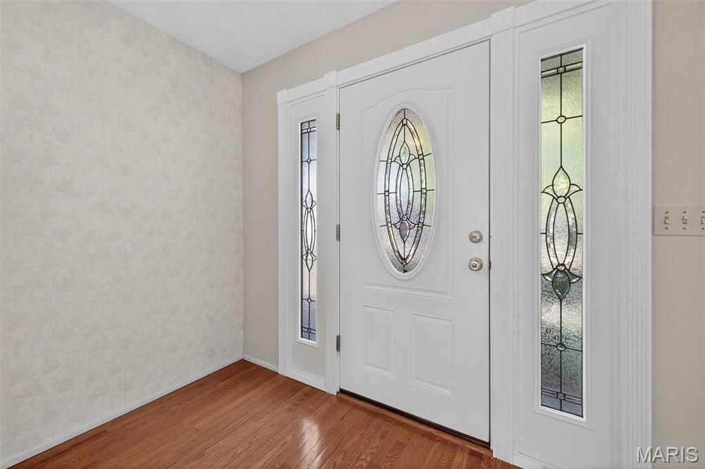 Photo of 11818 Smoke Rise Court, Maryland Heights, MO 63043 (MLS # 25072912)